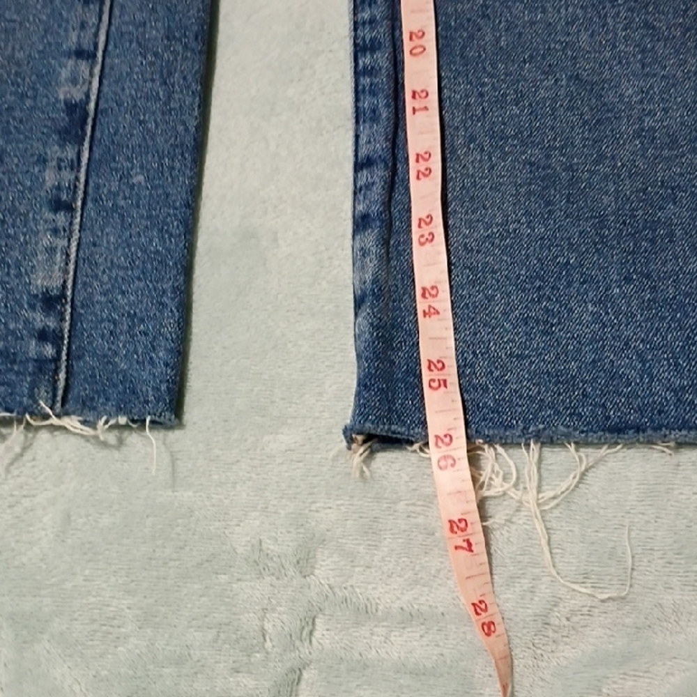 J. Crew Women's Straight Leg Blue Jeans - Picture 5 of 8